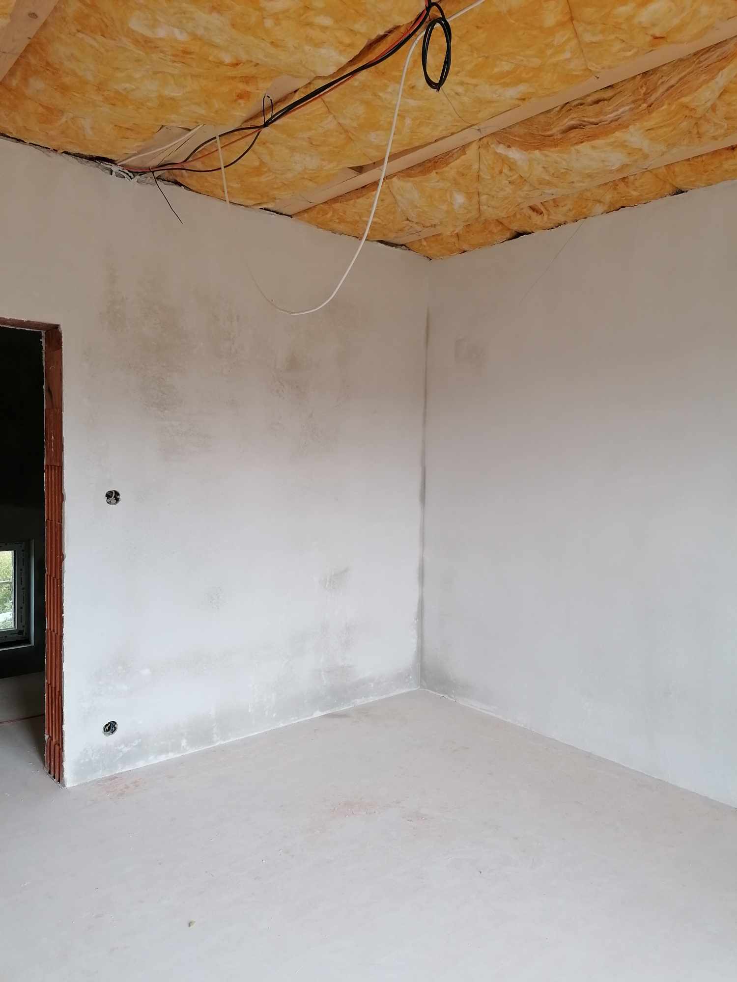 Budúci priestor pre posteľ v tvare domčeka 